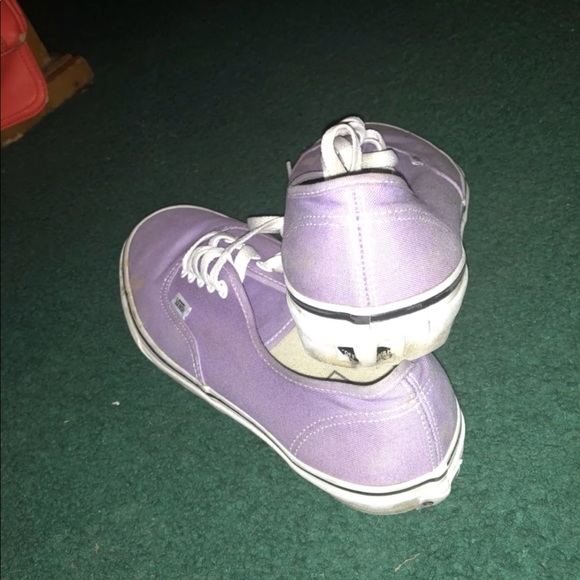 vans . - Picture 2 of 2